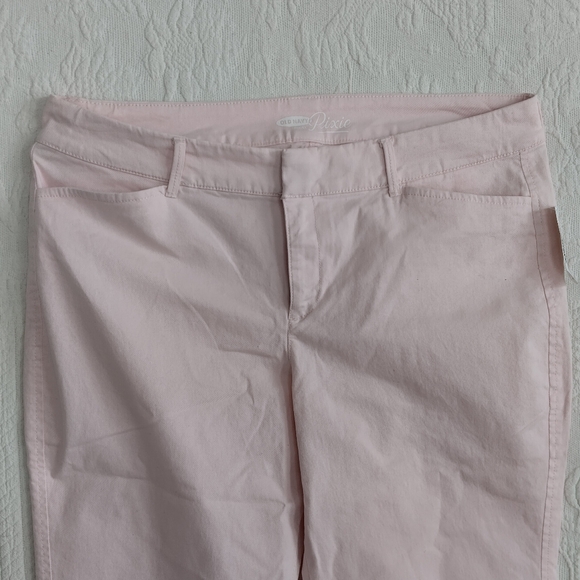 Old Navy Pastel Pink Ankle Jeans Cropped Spring Femme Barbie Doll NWT Mid Size - Picture 2 of 13